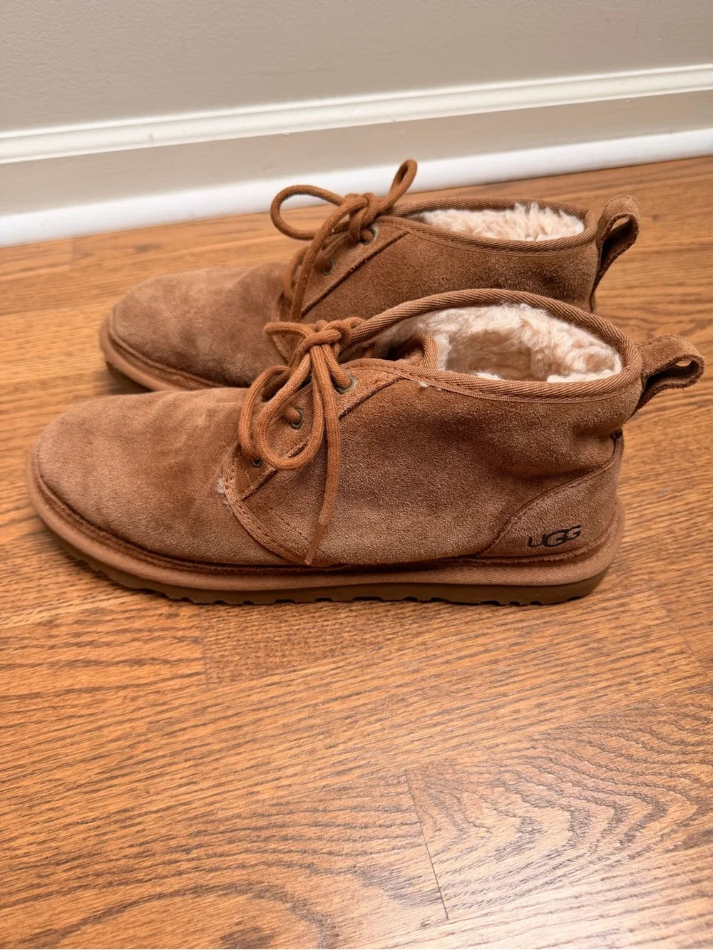 UGG Men's Neumel Suede Casual Boots size 11